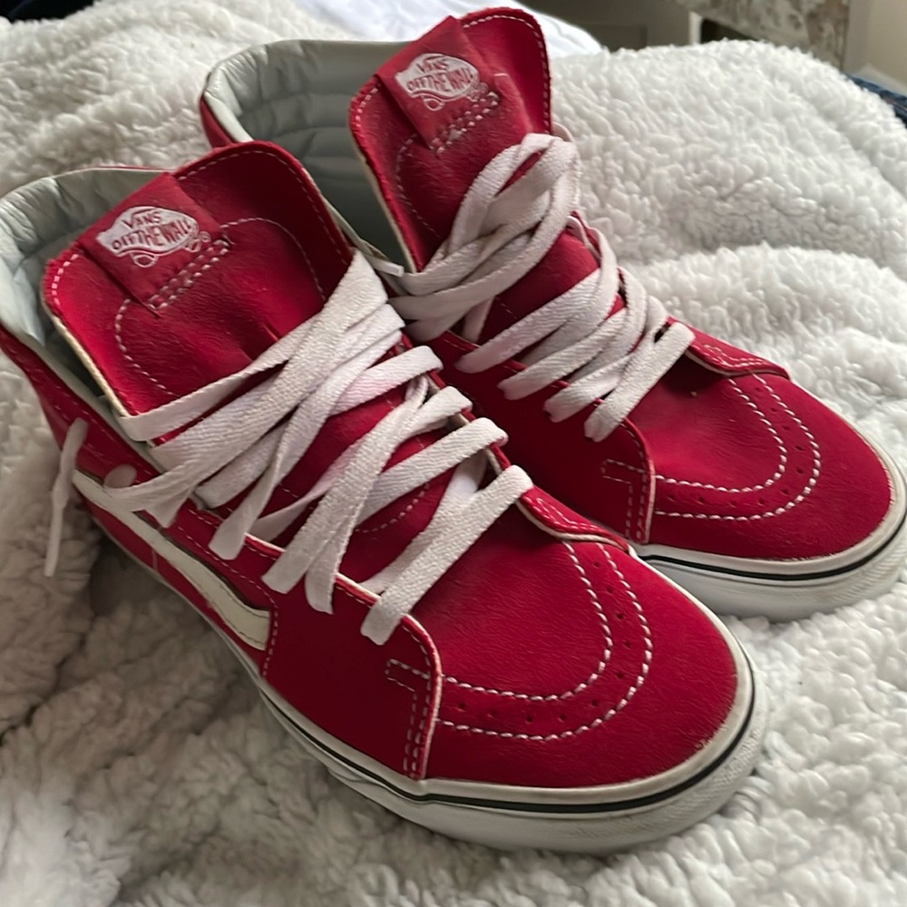 No Box! Pre-Owned Red Skateboard Vans